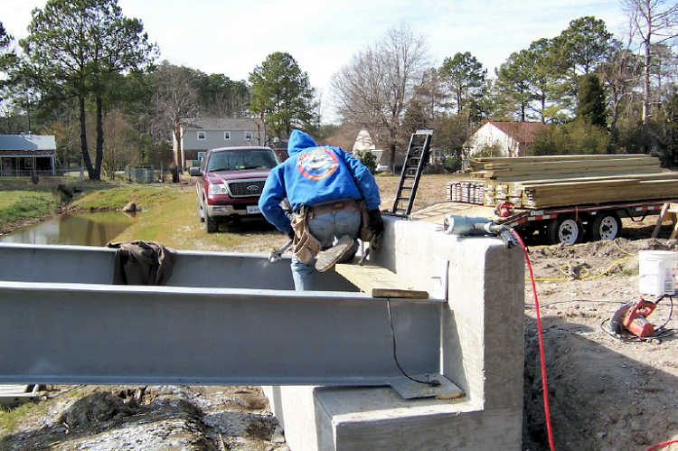 Footbridge Construction04.jpg