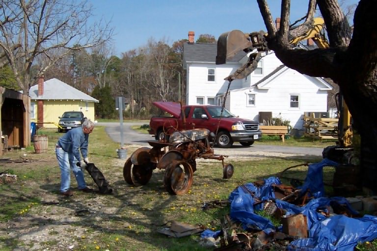 03-2008_Post-fire Cleanup 24.jpg
